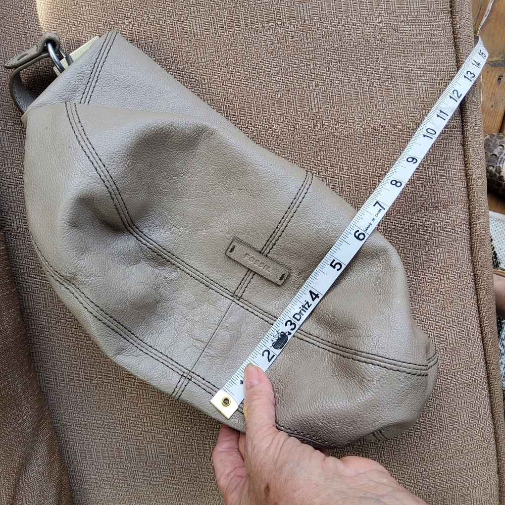 Fossil Soft Leather Shoulder Bag in Light Gray - Picture 6 of 12